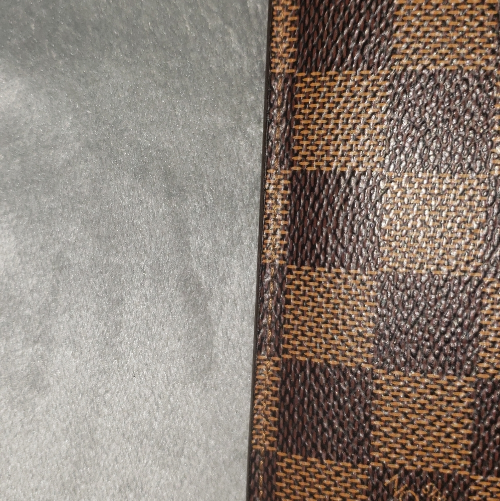 Louis Vuitton damier wallet - Picture 2 of 11
